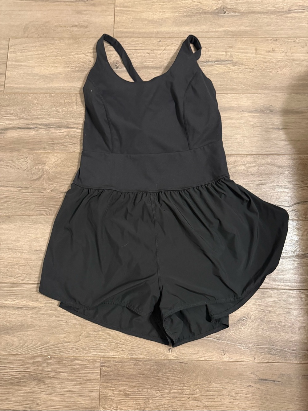 Avia One-Piece shorts romper - large